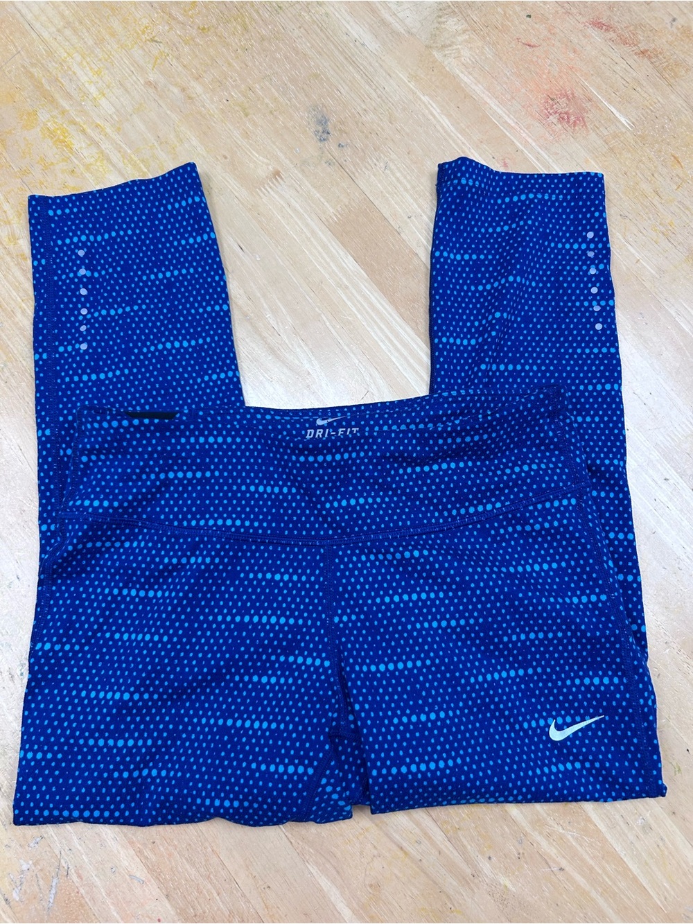 Nike Dri-Fit Womens Medium Blue pattern dots Pattern Running yoga leggings Pants